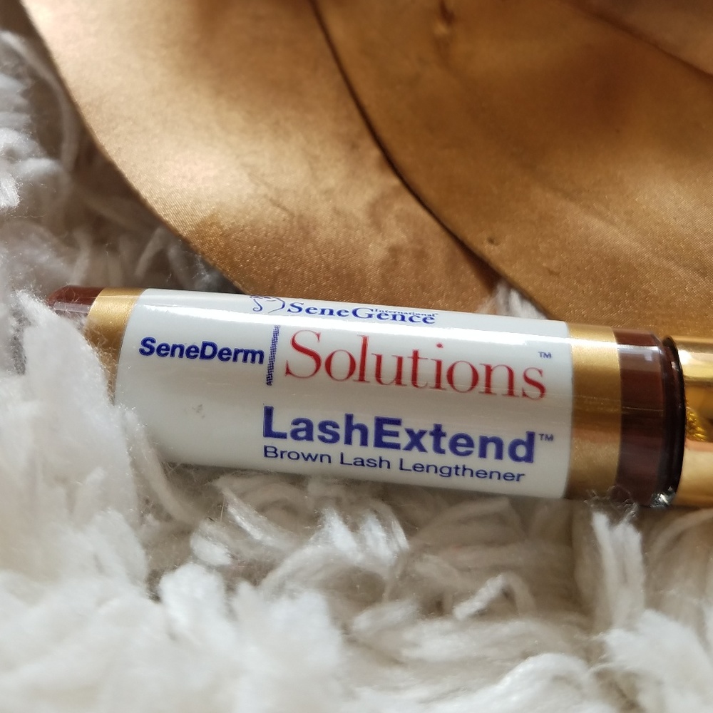 Brown SEALED LashSense